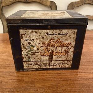 Vintage Uneeda Bakers‎ Saltina Biscuit Hinged Tin
